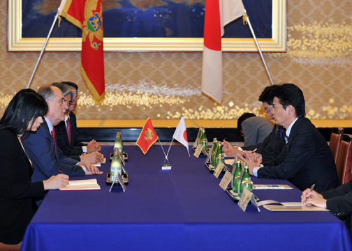 (Photo)Japan-Montenegro Foreign Ministers' Meeting, and Working Dinner-2