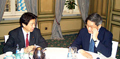 （写真）張志軍・中国共産党中連部副部長との会談