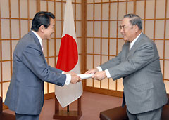 (写真)「日本の発信力強化のための5つの提言」の発表