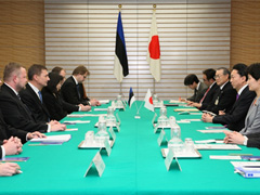 （写真）日・エストニア首脳会談2