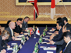 （写真）ヘーグ英国外相の来日2