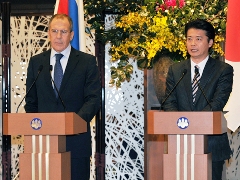 （写真）玄葉外務大臣とラヴロフ外相-4