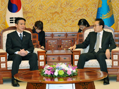 (写真)李明博韓国大統領表敬