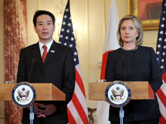 (写真)日米外相会談