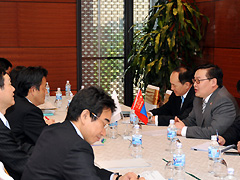 （写真）日・モンゴル外相会談