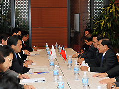 （写真）日ミャンマー外相会談