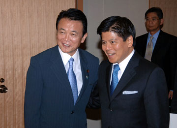 （写真）日・タイ（カンタティ）外相会談（平成18年5月15日）