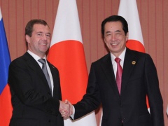 写真:G8ドーヴィル・サミットの際の日露首脳会談