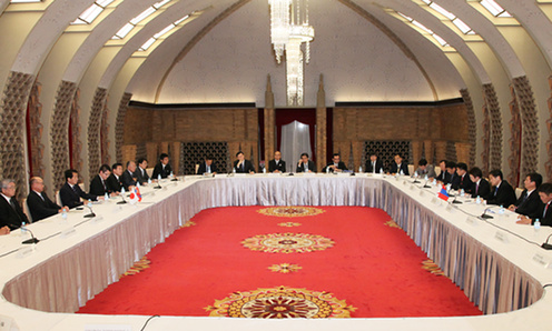 (写真)日・モンゴル首脳と日本企業との懇談会