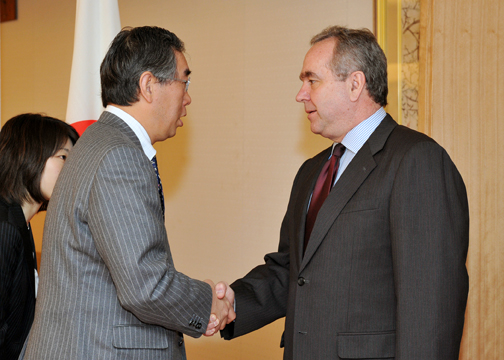 (Photo:Courtesy call on Minister for Foreign Affairs, by U.S. Assistant Secretary of State, and U.S. Assistant Secretary of Defense.)