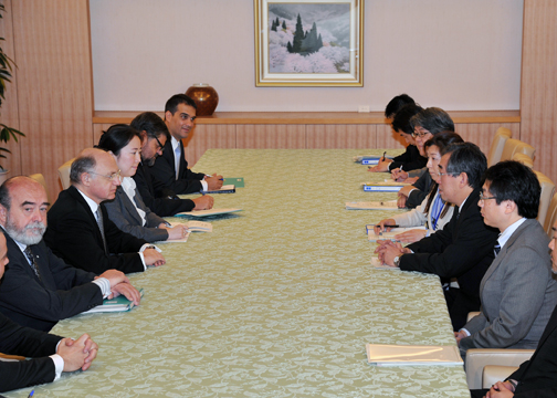 (Photo:Japan-Argentina Foreign Ministers’ Meeting)