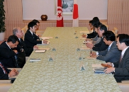 (Photo:Meeting Between Minister for Foreign Affairs Matsumoto and Minister of Foreign Affairs of Tunisia Kefi)