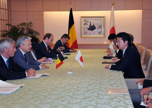 (Photo)Japan-Belgium Foreign Ministers' Meeting-2