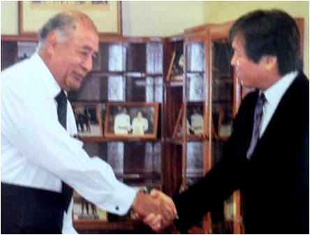 (Photo)Courtesy visit to H.E. Mr. Ratu Epeli Nailatikau, President of the Republic of Fiji