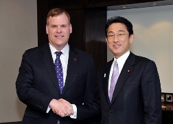 Japan-Canada Foreign Ministers' Meeting (1)