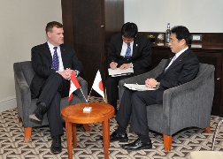 Japan-Canada Foreign Ministers' Meeting (2)