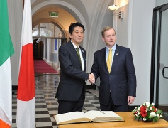 (Photo) Japan-Ireland Summit Meeting (1)