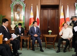 Japan-Philippines Summit Meeting (2)