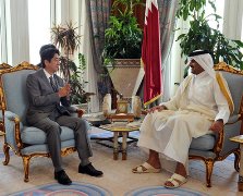 Meeting with Amir Sheikh Tamim<br>(Photo: Cabinet Public Relations Office)