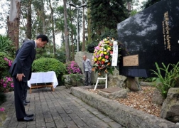 Prayer at the Mausoleum of Pioneers of Japanese Immigration