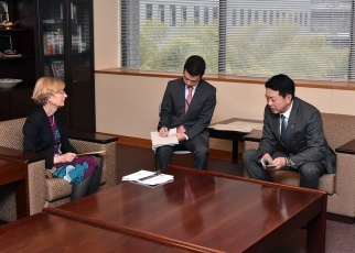 State Minister Muto Recieves a Courtesy Call by Dr. Catherine L. Mann, Chief Economist of OECD 2