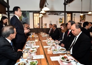 Lunch with the Governor of Kumamoto Prefecture, the Mayor of Kumamoto City and the diplomatic corps in Japan at Josaien