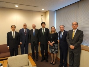Parliamentary Vice-Minister Shunsuke Takei Receives a Courtesy Call from International Atomic Energy Agency Governors 1
