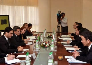 Japan-Turkmenistan Foreign Ministers’ Meeting 2
