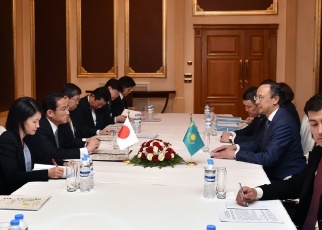 photo2: Japan-Kazakhstan Foreign Ministers' Meeting