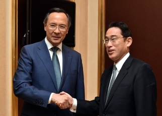 photo1: Japan-Kazakhstan Foreign Ministers' Meeting