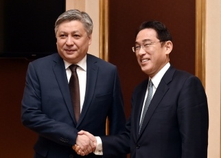 photo1: Japan-Kyrgyz Foreign Ministers' Meeting