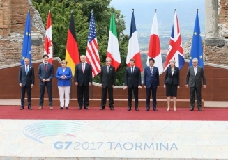 photo: Group photo