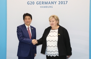 photo1: Japan-Norway Summit Meeting