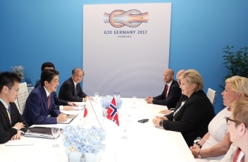 photo2: Japan-Norway Summit Meeting