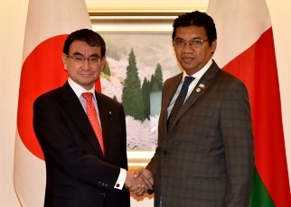 Japan-Madagascar Foreign Ministers’ Meeting 1