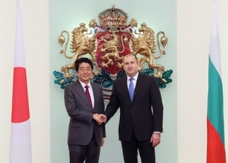 Photograph of the Prime Minister paying<br> a courtesy call on the President of Bulgaria<br>(Photo: Cabinet Public Relations Office)