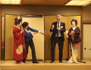 (photo4) Ozashiki Game “Toratora”