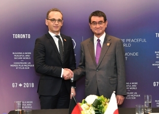 Japan-Germany Foreign Ministers’ Meeting(handshake)