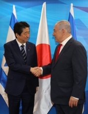 Prime Minister being welcomed by the Prime Minister of Israel