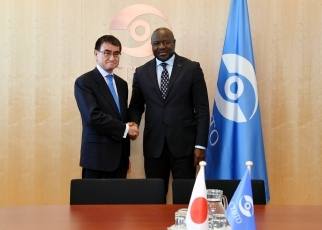 Meeting between Foreign Minister Taro Kono and Dr. Lassina Zerbo, Executive Secretary, Provisional Technical Secretary, Preparatory Commission for the Comprehensive Nuclear-Test-ban Treaty Organization