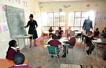 (Photo) New Classrooms for More Pupils to Study in Zambia