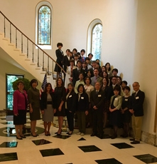 (Photo 2) Mrs. Akie Abe, the spouse of the Prime Minister of Japan, along with Mrs. Karen Pence, Second Lady of the United States of America, joined a reception to celebrate the University of Tsukuba Art Therapy Pilot Program