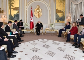 Foreign Minister Kono Pays a Courtesy Call on H.E. Mr. Beji Caid Essebsi, President of the Republic of Tunisia