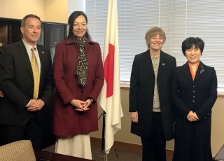 State Minister Abe Received a Courtesy Call from people related to former Australian Prisoners of War (POW)1