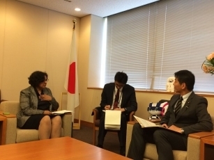 Courtesy Call on Parliamentary Vice-Minister for Foreign Affairs Yamada by Prof. Ramasastry, Member of the UN Working Group on the issue of human rights and transnational corporations and other business enterprises2