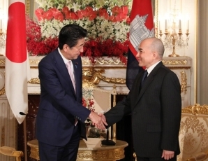 Prime Minister Abe Meets With His Majesty King Of Cambodia