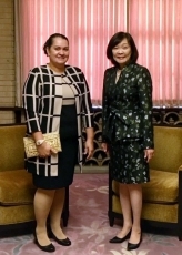 Meeting between Mrs. Abe Akie, the spouse of the Prime Minister of Japan and First Lady Patricia Edwin of the Federated States of Micronesia