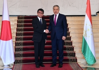 (Photo3) Japan-Tajikistan Foreign Ministers' Meeting