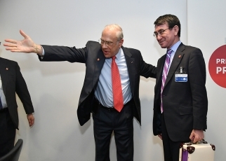 (Photo3) Meeting with OECD Secretary General