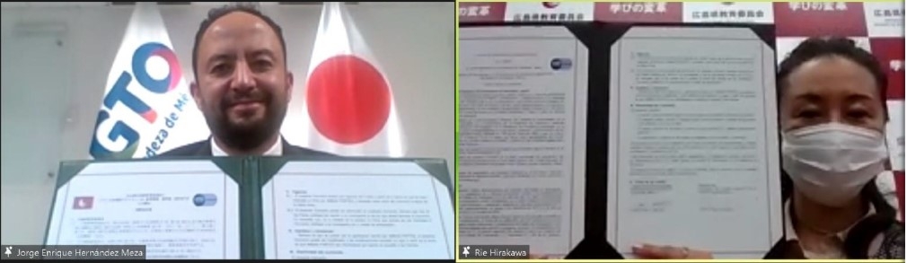 (photo 4) Online ceremony